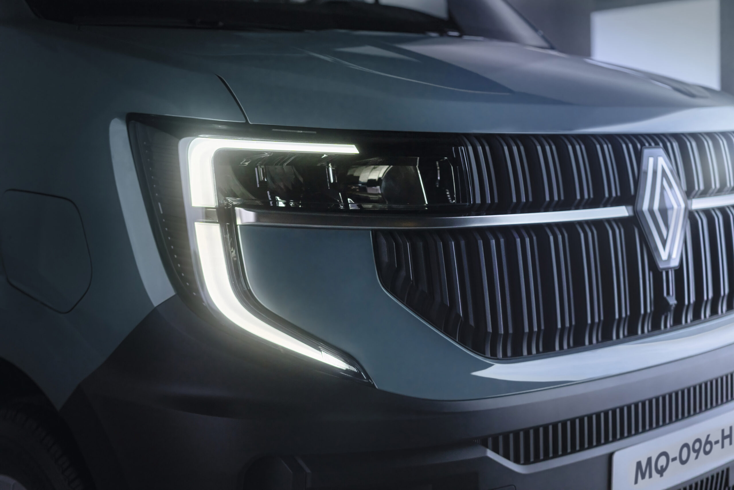 nieuwe renault master koplamp