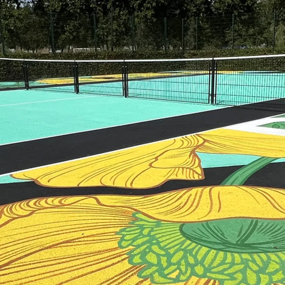 tenniscourt