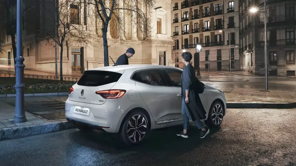 clio op de snelweg