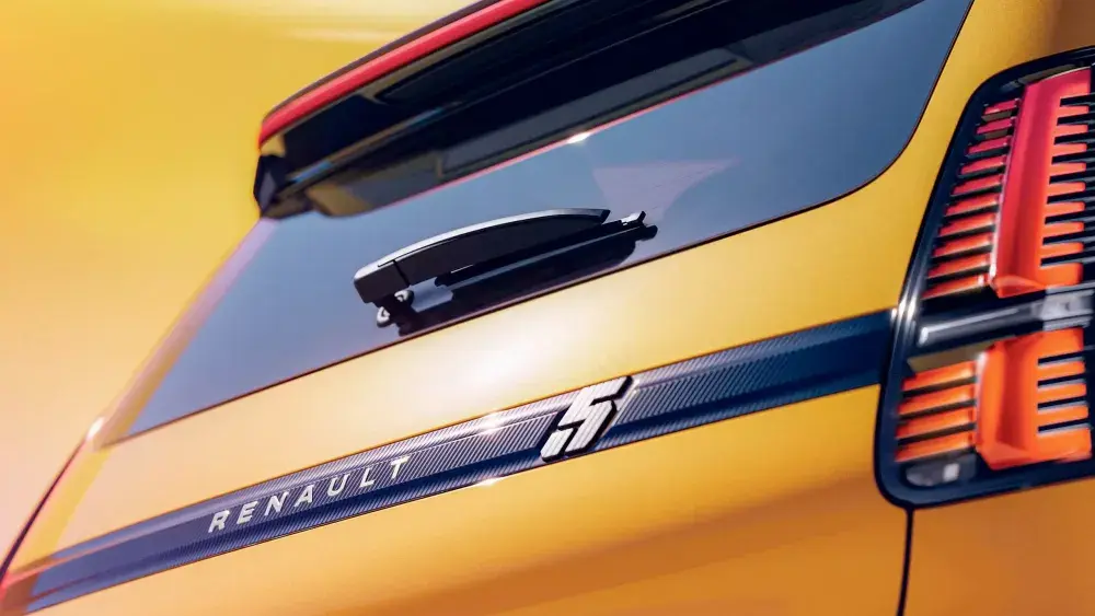 De iconische '5' maakt de Renault 5 volledig uniek.